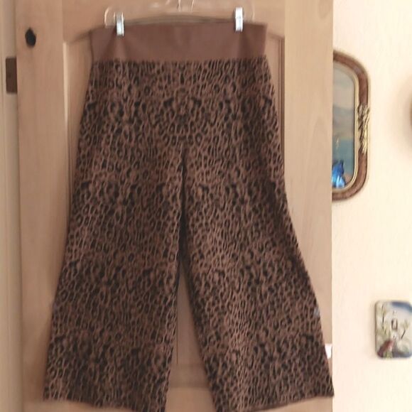 Moth by Anthropologie Animal Print Pants. Cozy, Wool Blend, MobWife - Picture 5 of 12